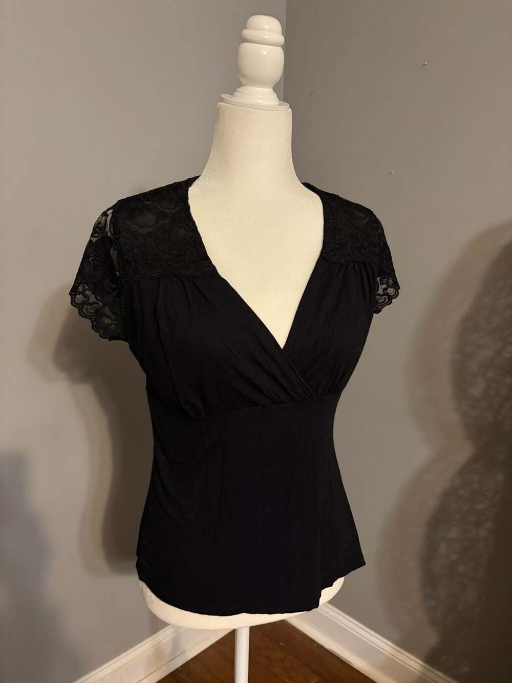 Y2K 2000’s  Black Lace-Trim V-Neck Top
